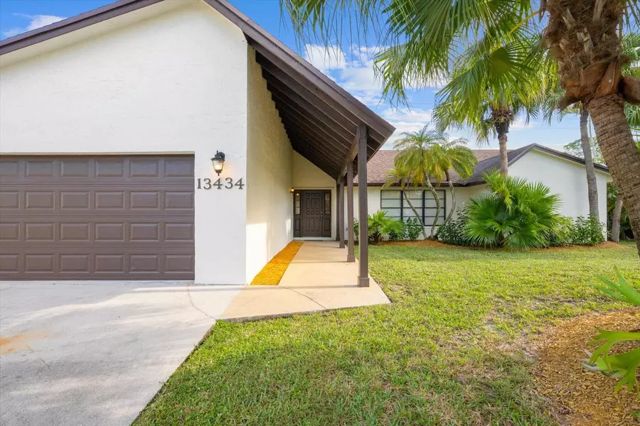 13434 Columbine AVE, Wellington, FL 33414