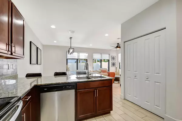 Riviera Beach, FL 33410,4015 Screw Pine CV