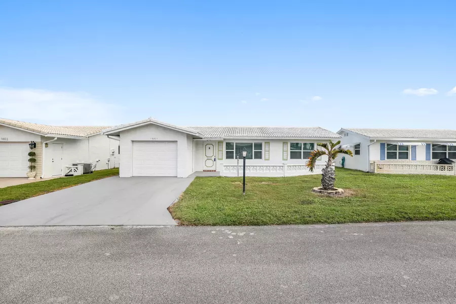 1601 Alfred DR, Boynton Beach, FL 33426