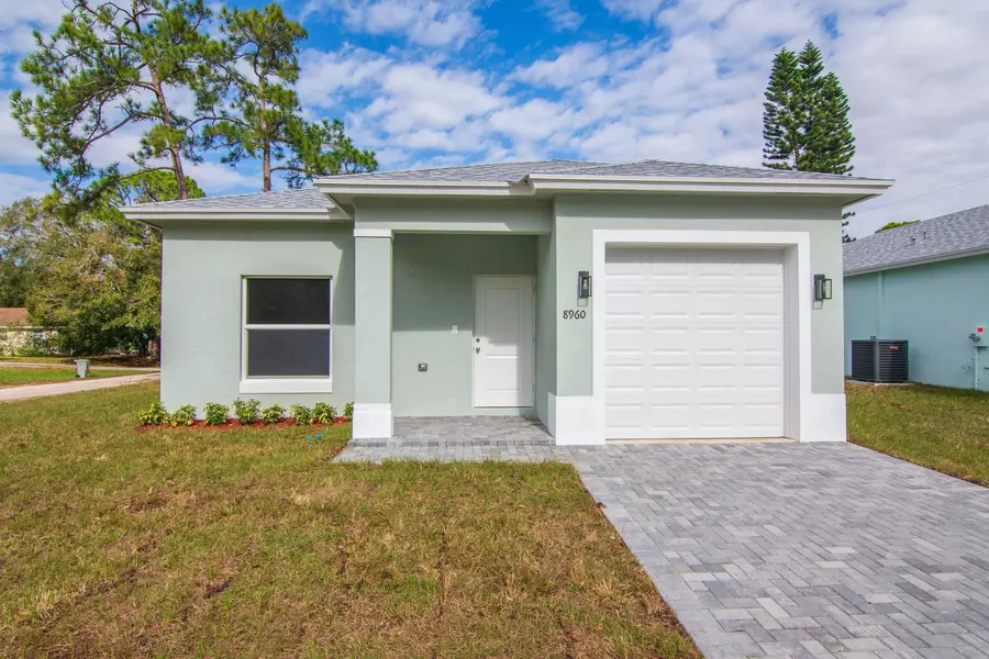 212 SW 13th Ln S LN, Vero Beach, FL 32962