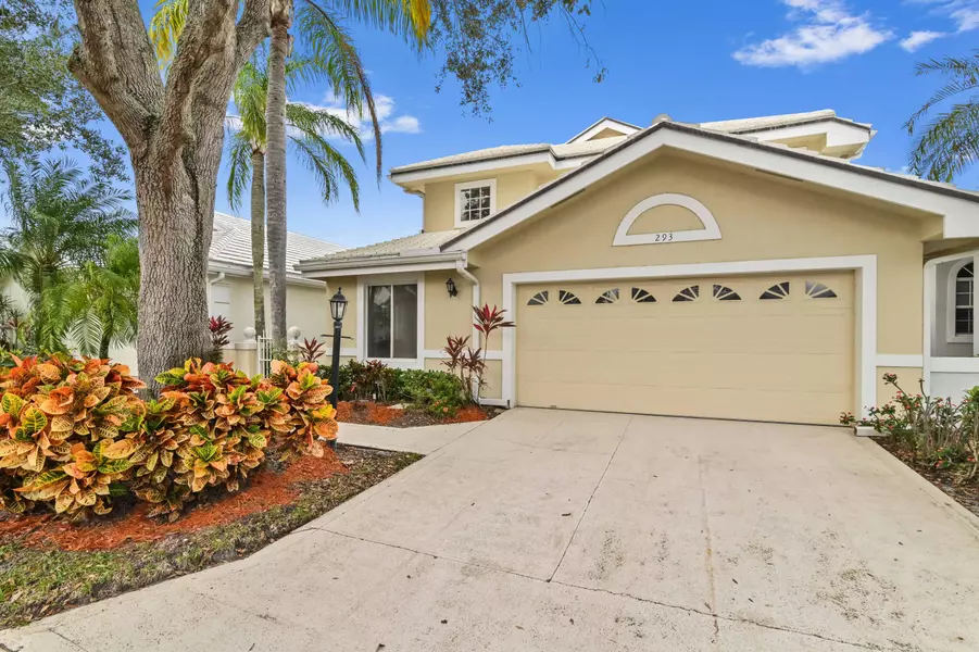 293 W Canterbury DR, Palm Beach Gardens, FL 33418