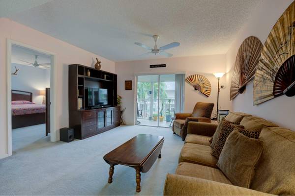 Tequesta, FL 33469,18081 SE Country Club DR 9-89