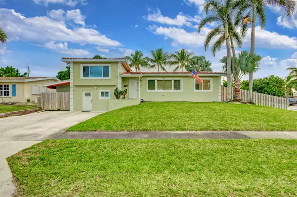Lake Worth, FL 33461,1602 Crest DR