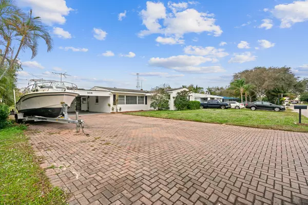 Lake Worth, FL 33461,308 Elizabeth RD