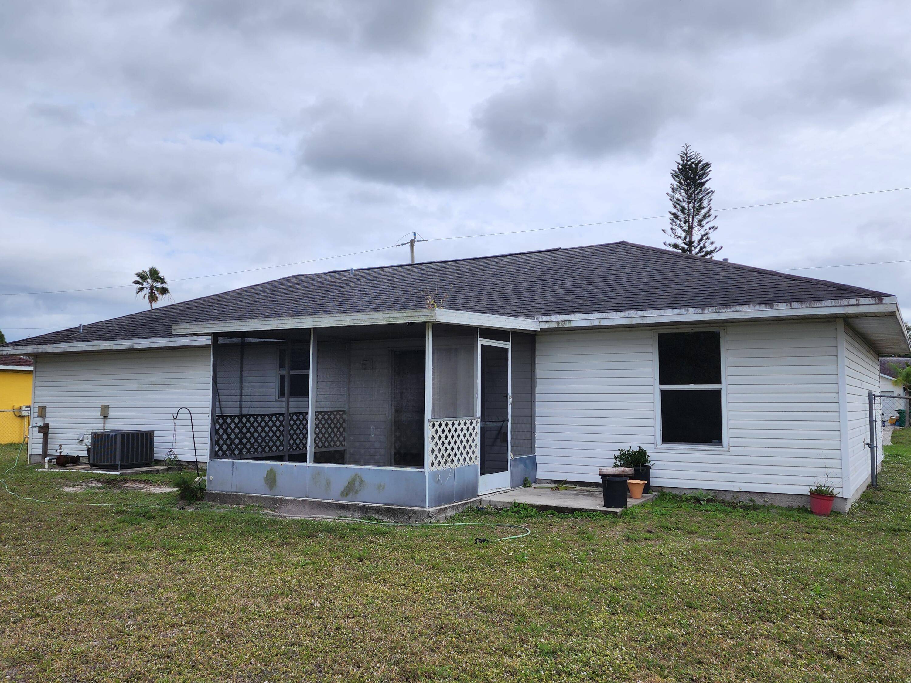 Port Saint Lucie, FL 34953,1045 SW Coleman AVE