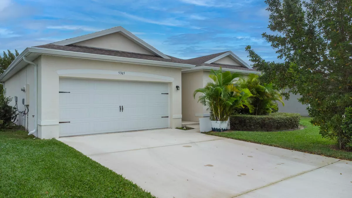 Fort Pierce, FL 34951,5365 Oakland Lake CIR