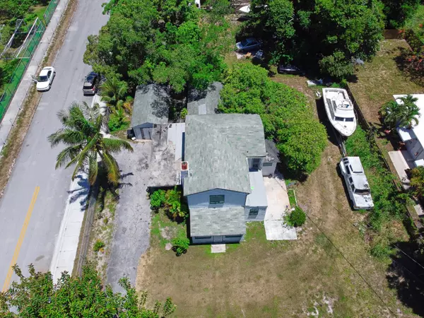 117 SW 4th ST, Delray Beach, FL 33444