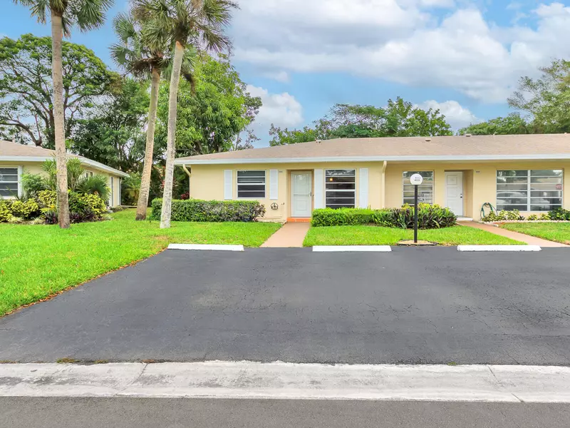 8559 Bella Vista DR, Boca Raton, FL 33433