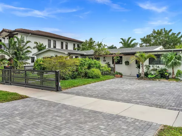 North Miami Beach, FL 33162,1080 NE 180th TER