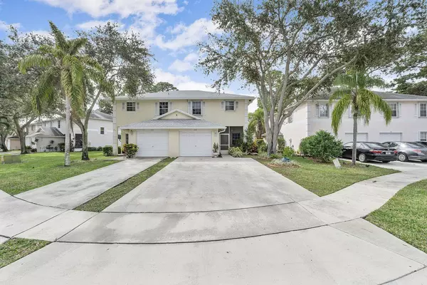 238 Leland LN, Greenacres, FL 33463