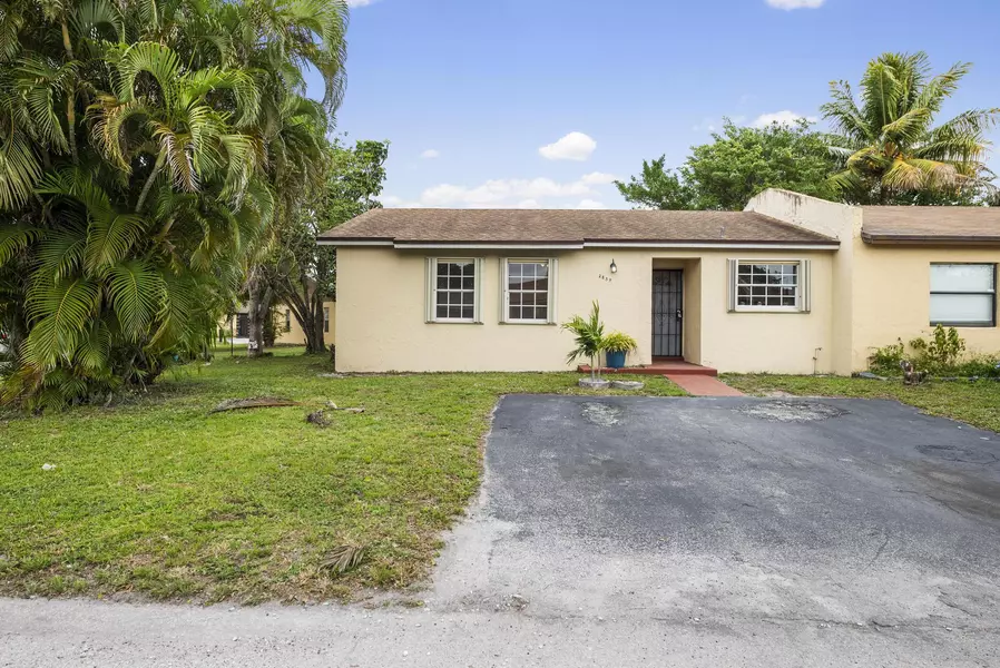 2859 NW 203rd LN, Miami Gardens, FL 33056