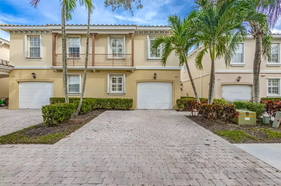 444 Capistrano DR, Palm Beach Gardens, FL 33410