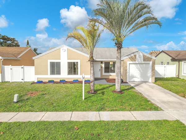 Boca Raton, FL 33496,18989 Cloud Lake CIR