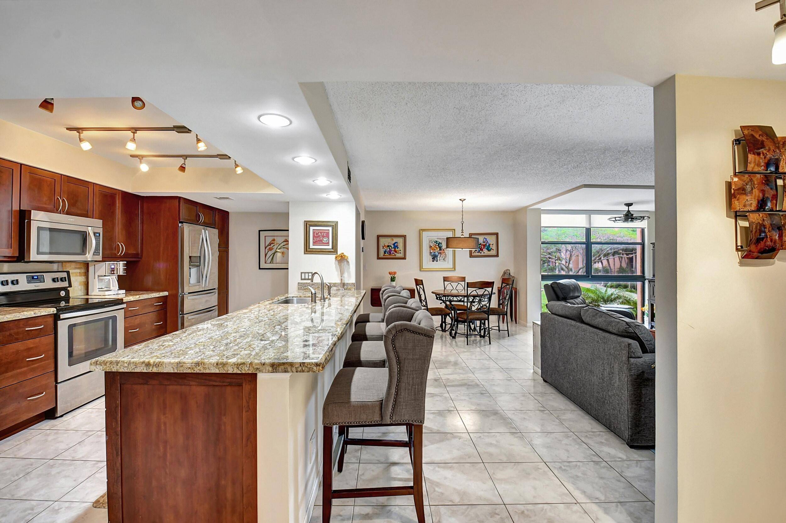 2455 Lindell BLVD 3208, Delray Beach, FL 33444