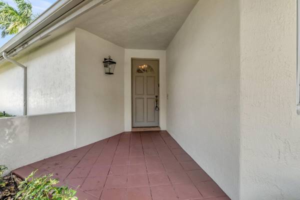 Boca Raton, FL 33496,5169 NW 26th CIR