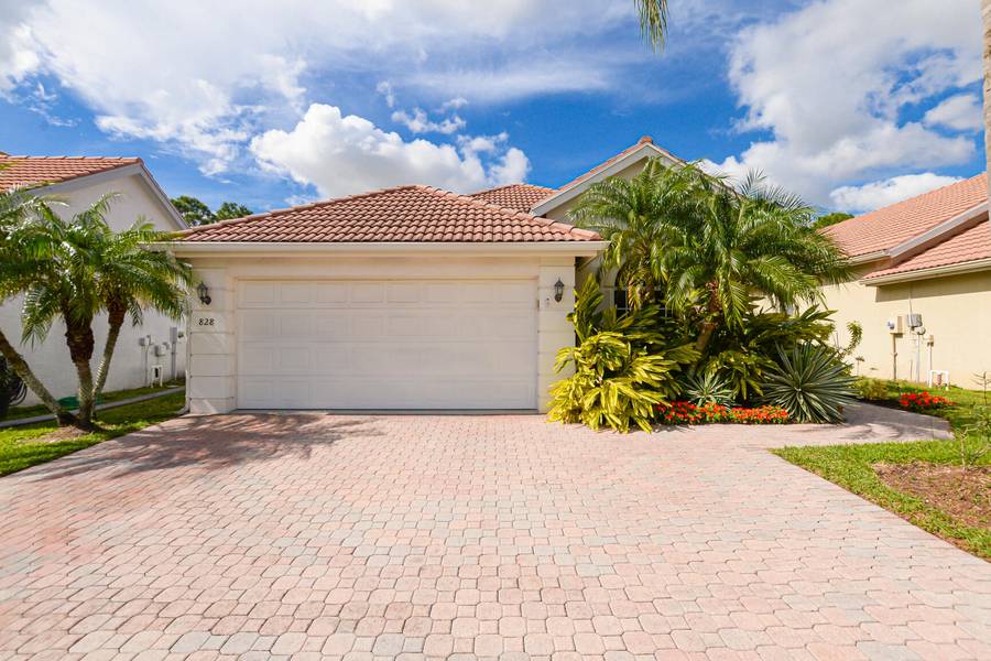 828 SW Munjack CIR, Port Saint Lucie, FL 34986