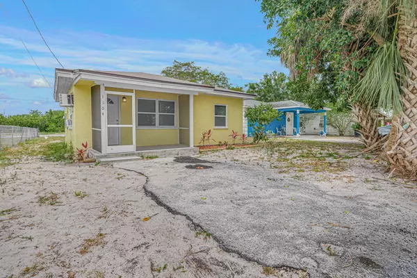 1504 N 17th ST,  Fort Pierce,  FL 34950