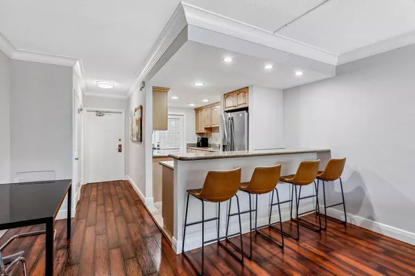 Boca Raton, FL 33432,200 E Royal Palm RD 3120