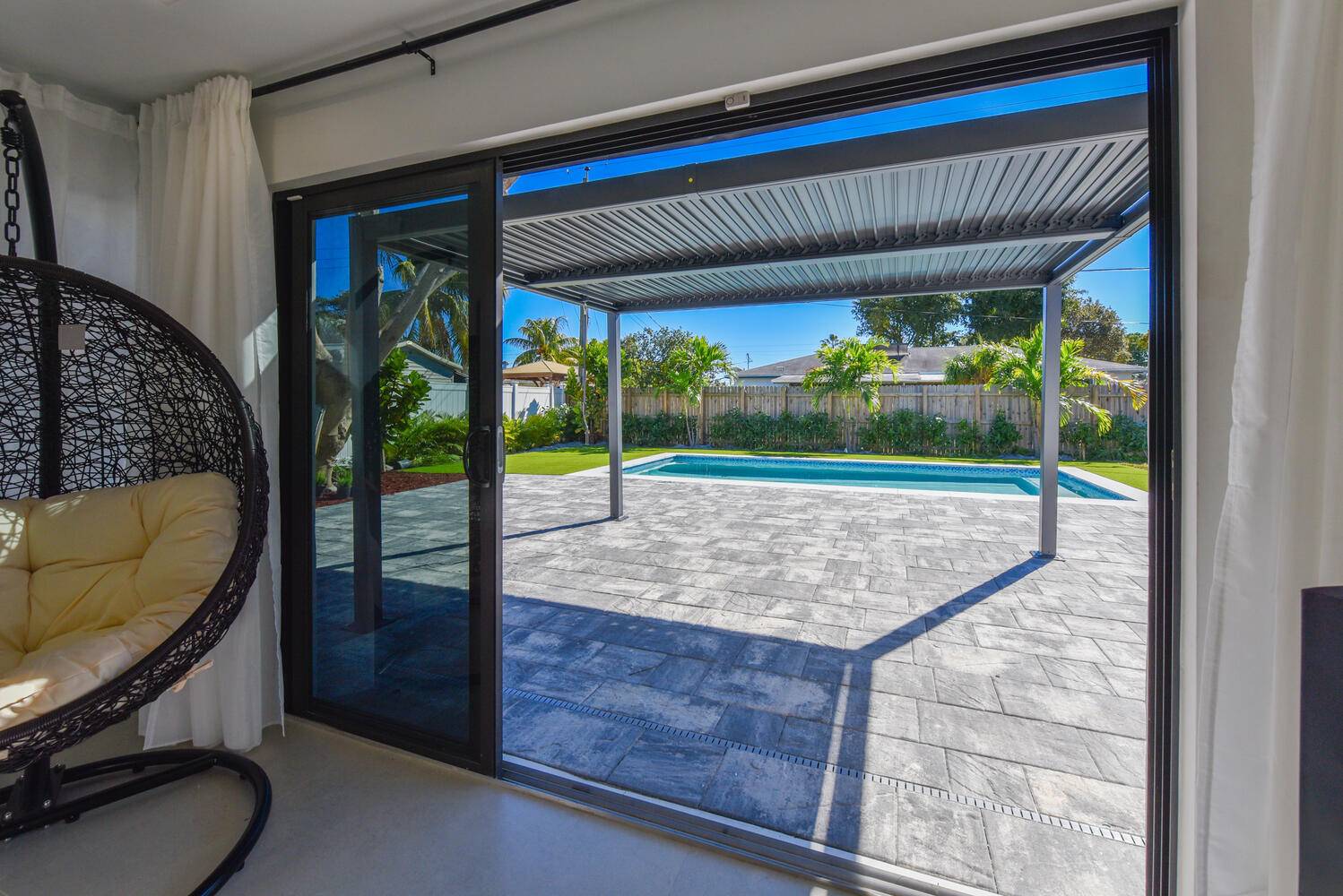 112 SE 14th ST, Deerfield Beach, FL 33441