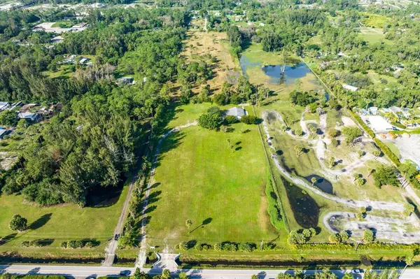 Loxahatchee Groves, FL 33470,2221 F RD