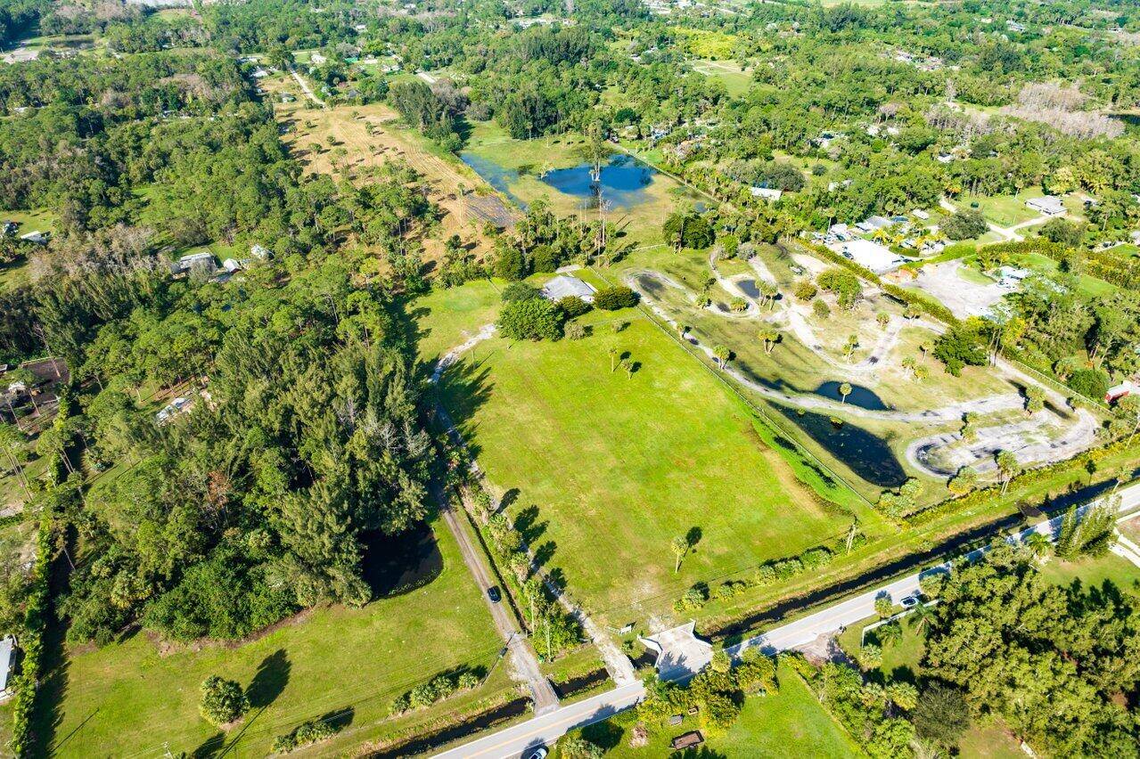 Loxahatchee Groves, FL 33470,2221 F RD