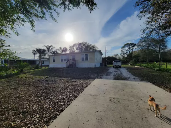 Okeechobee, FL 34974,1475 NE 80th AVE