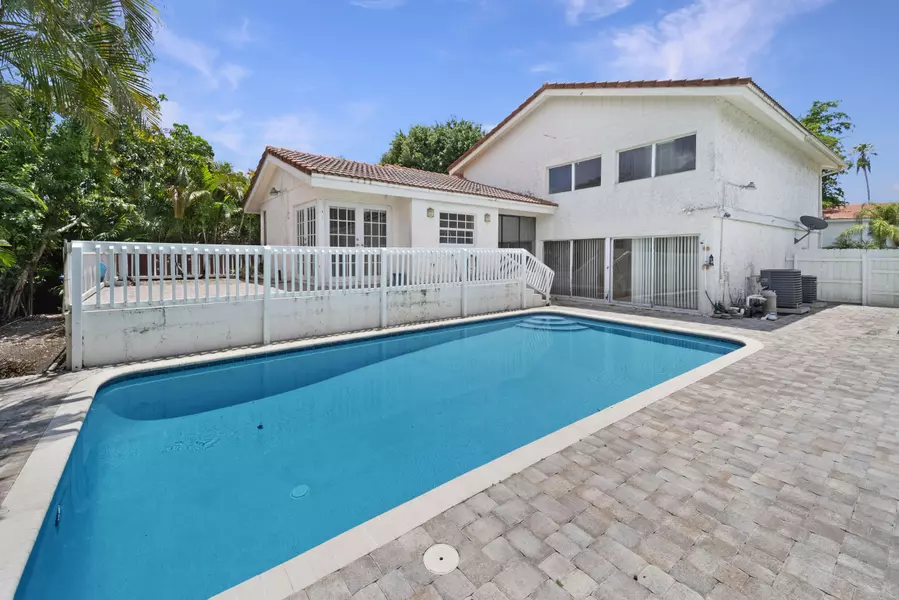 6537 Pond Apple RD, Boca Raton, FL 33433