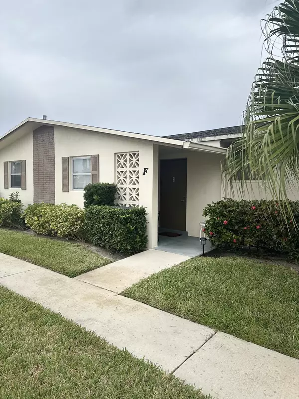 2572 E Emory DR F,  West Palm Beach,  FL 33415