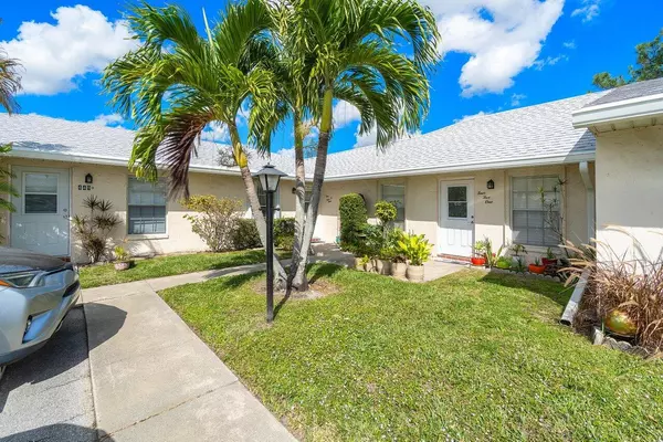 Lake Worth, FL 33467,449 Franconia CIR B