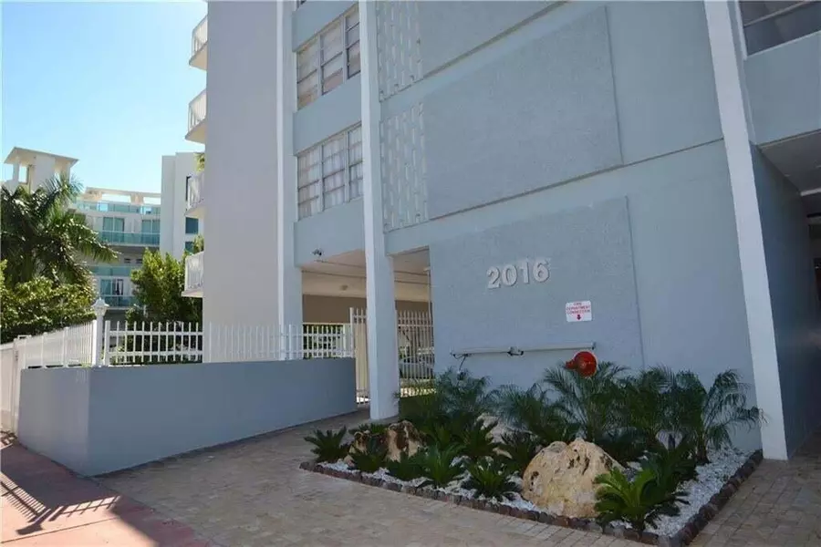 2016 Bay DR 207, Miami Beach, FL 33141