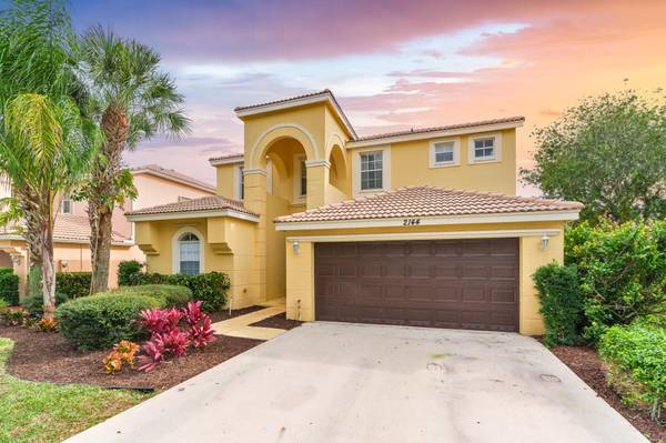 Royal Palm Beach, FL 33411,2144 Reston CIR