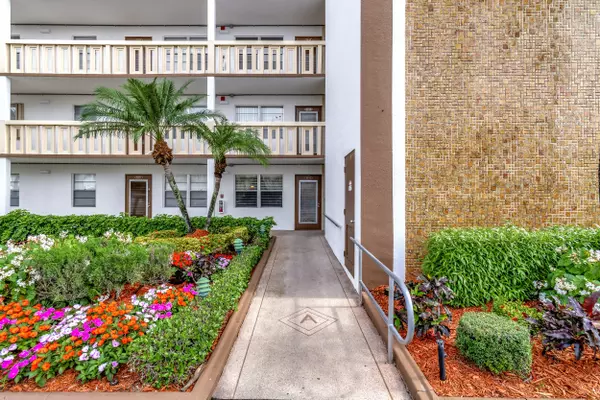 Boca Raton, FL 33434,1010 Guildford A