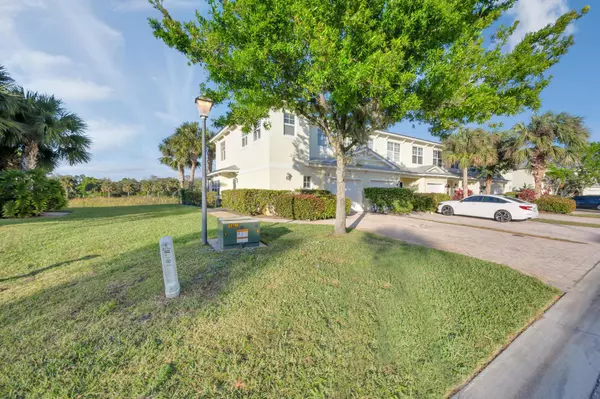 Fort Pierce, FL 34981,2538 Creekside DR