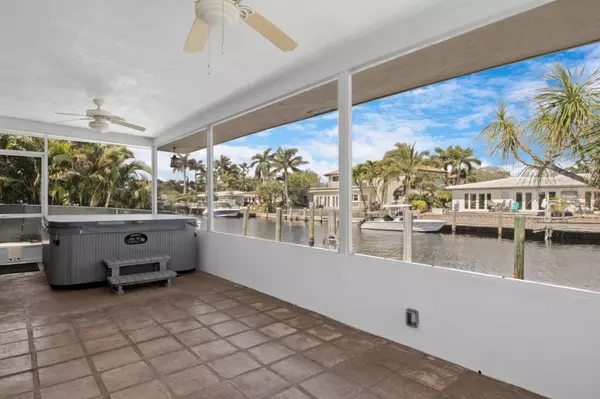 Pompano Beach, FL 33062,2537 SE 10th CT