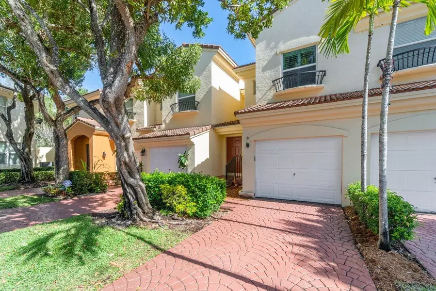 2984 Deer Creek Country Club BLVD, Deerfield Beach, FL 33442