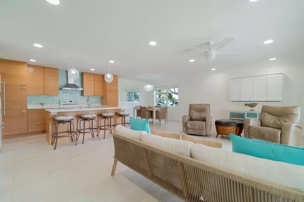 Jupiter, FL 33477,232 Seabreeze CIR 232