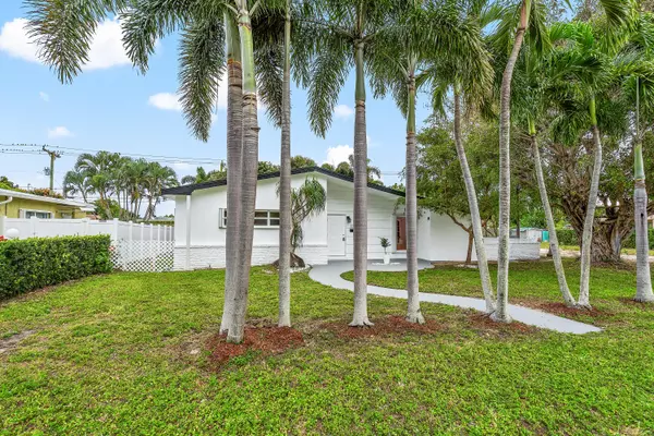 Delray Beach, FL 33444,124 SW 8th CT