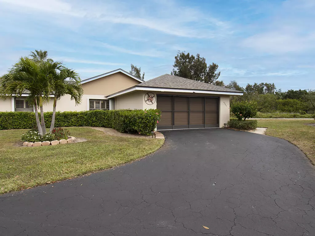 Sebastian, FL 32958,6260 Mirror Lake CT 6260