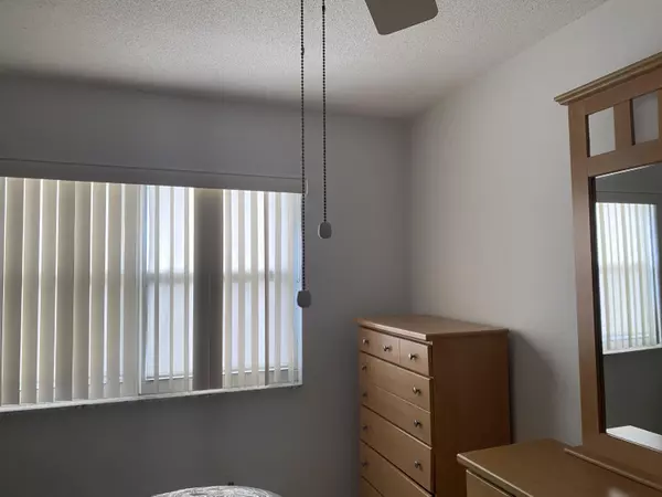 West Palm Beach, FL 33417,87 Stratford G