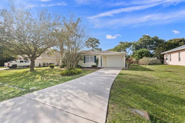 538 NW Riverside DR, Port Saint Lucie, FL 34983