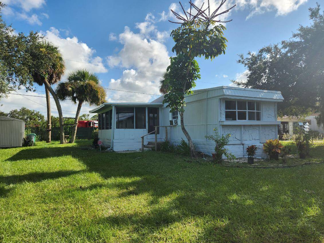 Fort Pierce, FL 34946,4971 Margaret Ann LN