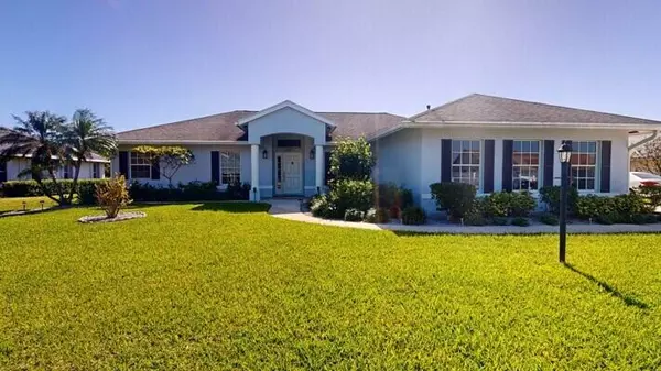 4391 Gator Trace LN, Fort Pierce, FL 34982