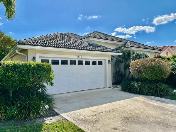 5098 SE Devenwood WAY, Stuart, FL 34997