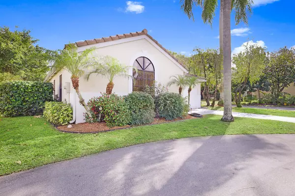 Wellington, FL 33414,12571 Shoreside LN