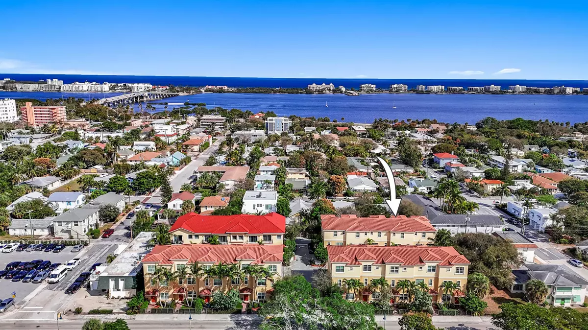 Lake Worth Beach, FL 33460,222 S Federal HWY 4