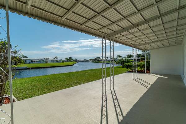 Boynton Beach, FL 33426,502 SW 16th ST