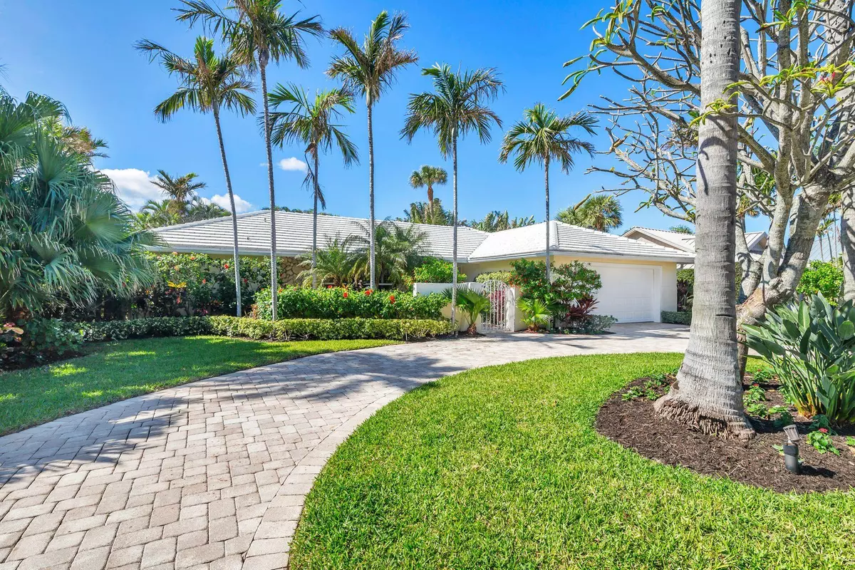 Jupiter Inlet Colony, FL 33469,185 Shelter LN