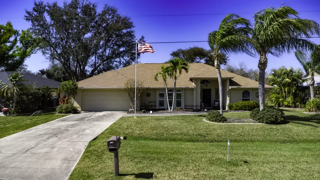 2049 Nuremberg BLVD, Punta Gorda, FL 33983