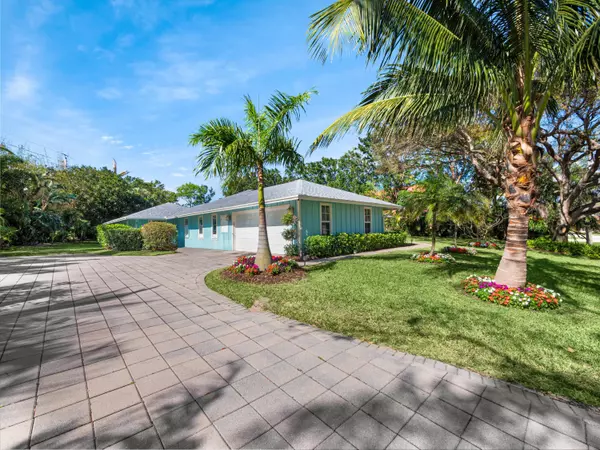 Tequesta, FL 33469,17246 SE Galway CT