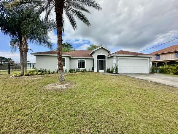 5790 NW Dublin DR, Port Saint Lucie, FL 34986